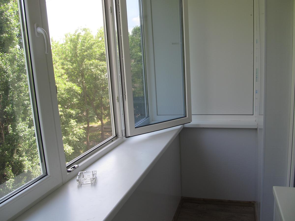 Двухкомнатные Апартаменты Центр Mystetsʹka 3 Kr Apartments Krivoy Rog Bagian luar foto