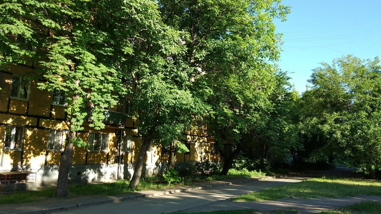 Двухкомнатные Апартаменты Центр Mystetsʹka 3 Kr Apartments Krivoy Rog Bagian luar foto